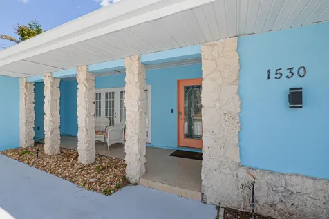 1530 SE Sunshine Avenue Port St Lucie FL 34952