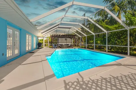 1530 SE Sunshine Avenue Port St Lucie FL 34952