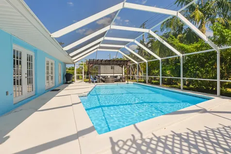 1530 SE Sunshine Avenue Port St Lucie FL 34952