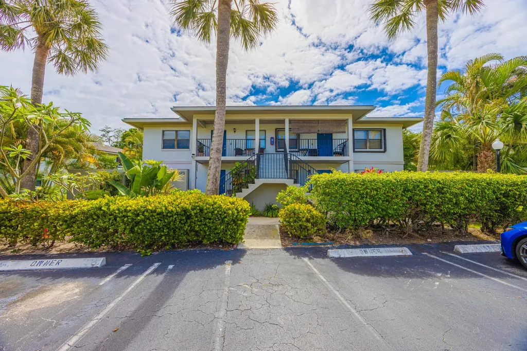 3001 SW 21st Terrace Delray Beach FL 33445