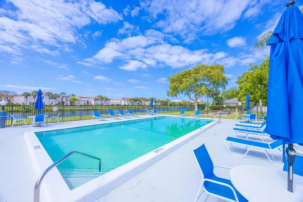 3001 SW 21st Terrace Delray Beach FL 33445