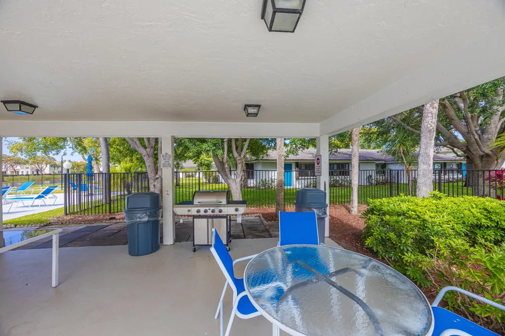 3001 SW 21st Terrace Delray Beach FL 33445