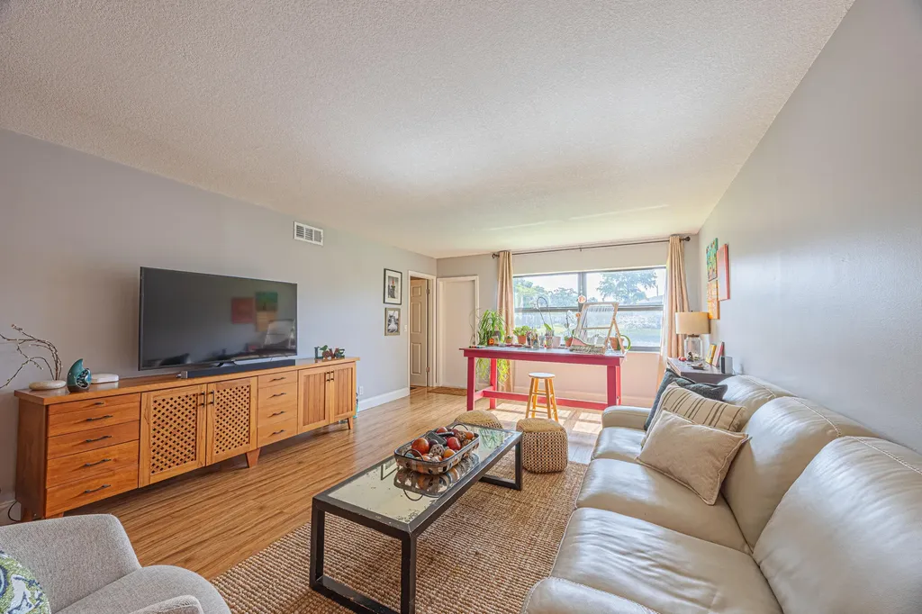 3001 SW 21st Terrace Delray Beach FL 33445
