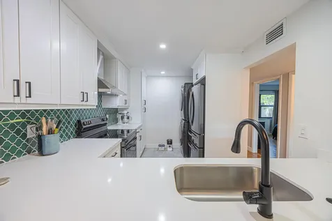 3001 SW 21st Terrace Delray Beach FL 33445