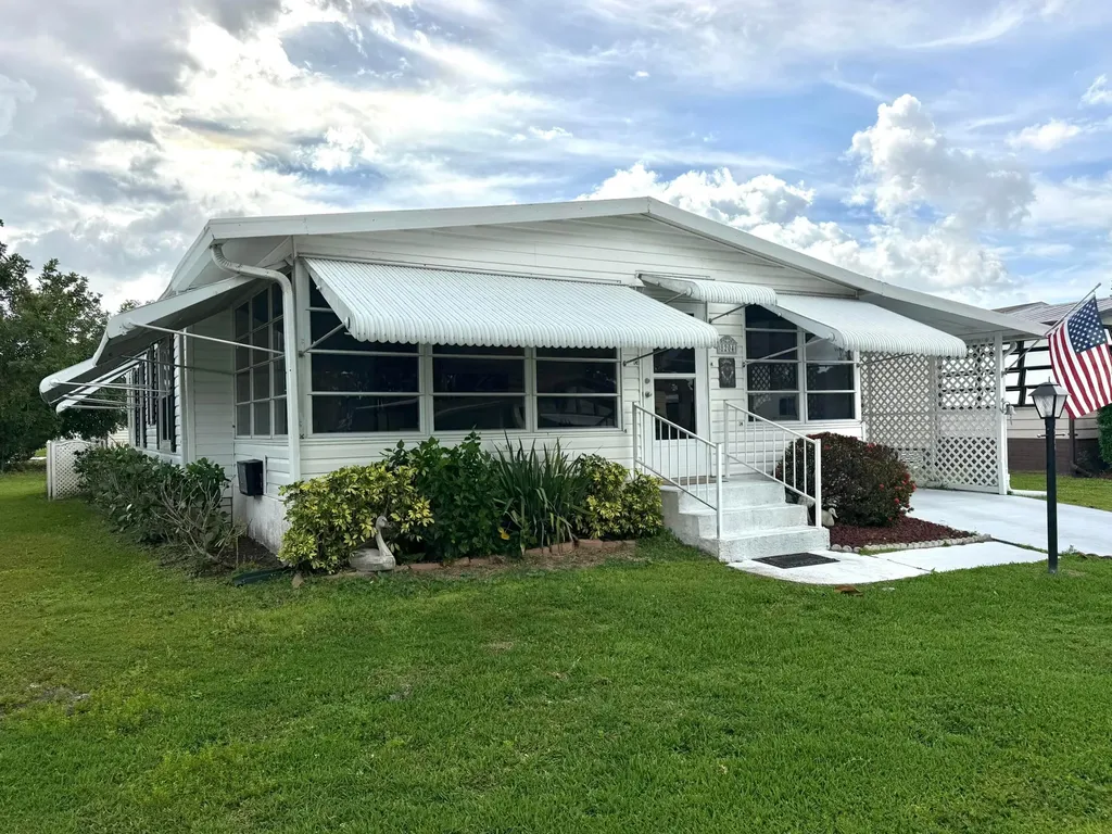 8204 W Bitterbush Lane Port St Lucie FL 34952