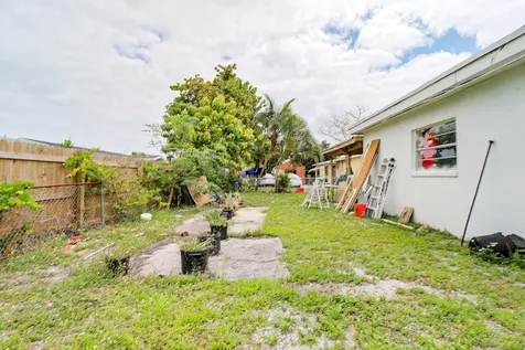 219 NE 6th Avenue Boynton Beach FL 33435