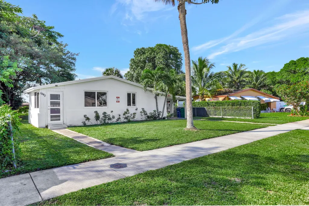3440 NW 8th Court Fort Lauderdale FL 33311