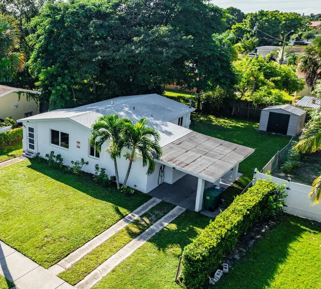 3440 NW 8th Court Fort Lauderdale FL 33311