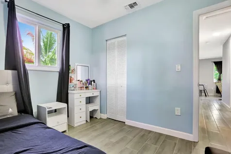 3440 NW 8th Court Fort Lauderdale FL 33311