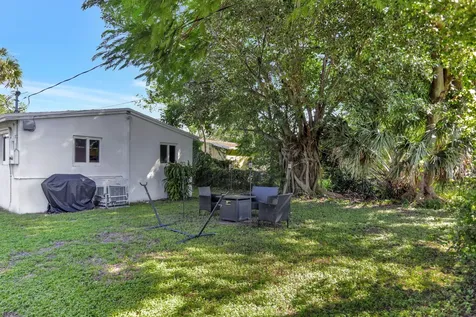 3440 NW 8th Court Fort Lauderdale FL 33311
