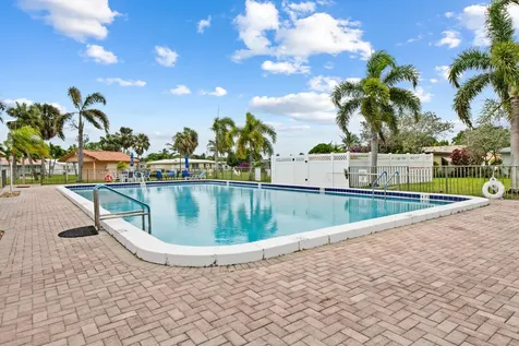 4524 NW 43rd Avenue Tamarac FL 33319