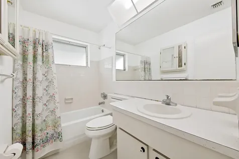 4524 NW 43rd Avenue Tamarac FL 33319