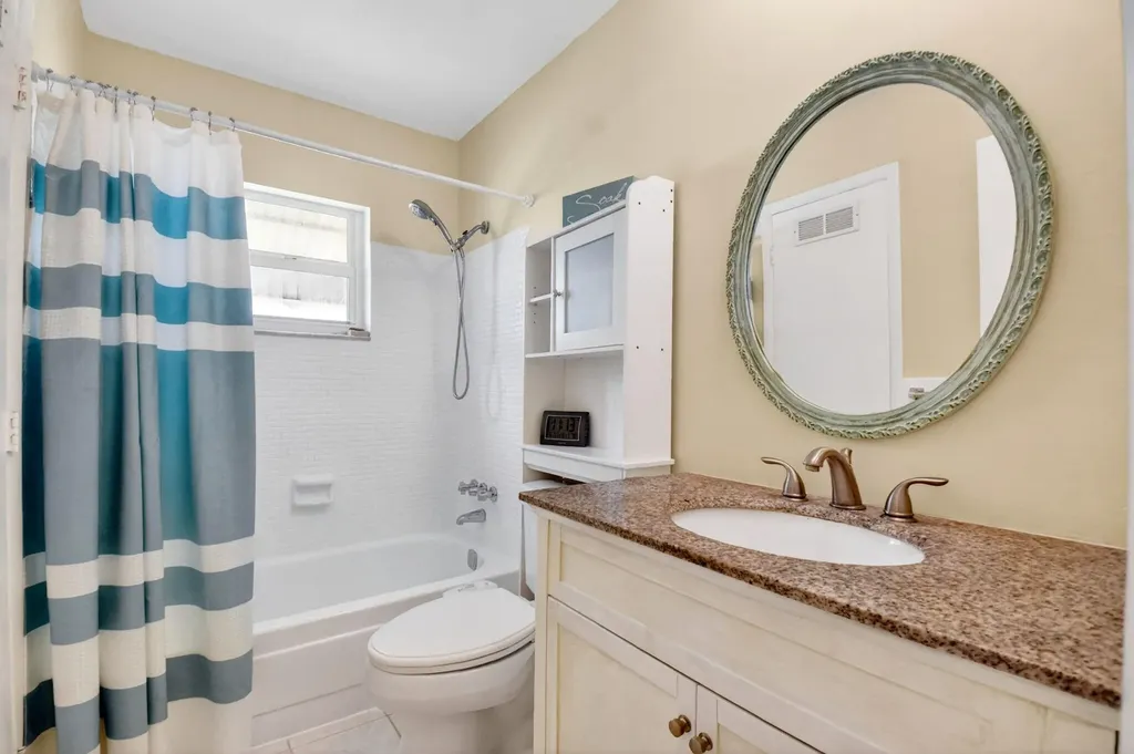 112 SW 9th Street Boynton Beach FL 33426