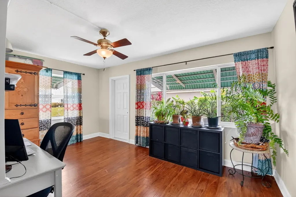 112 SW 9th Street Boynton Beach FL 33426