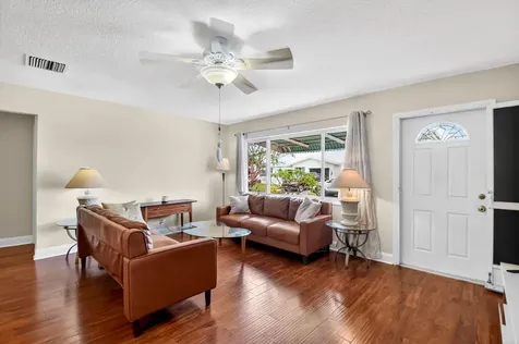 112 SW 9th Street Boynton Beach FL 33426