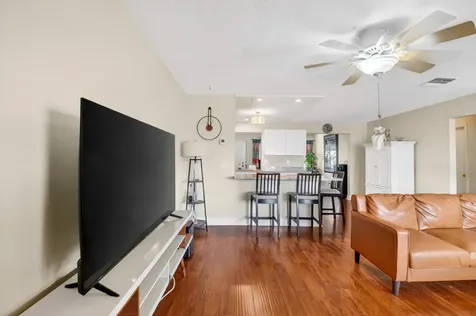 112 SW 9th Street Boynton Beach FL 33426