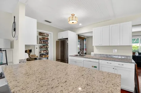 112 SW 9th Street Boynton Beach FL 33426