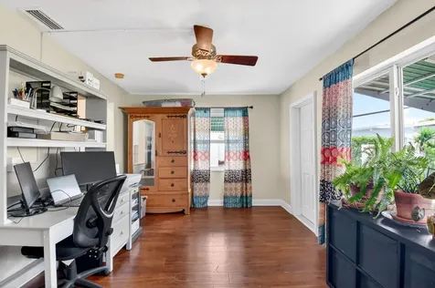 112 SW 9th Street Boynton Beach FL 33426