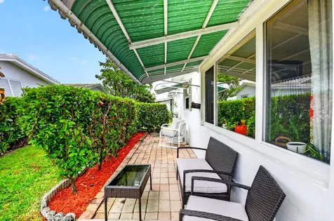 112 SW 9th Street Boynton Beach FL 33426