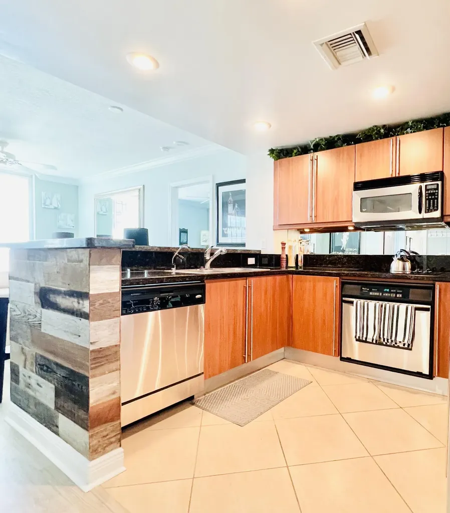 610 Clematis Street West Palm Beach FL 33401