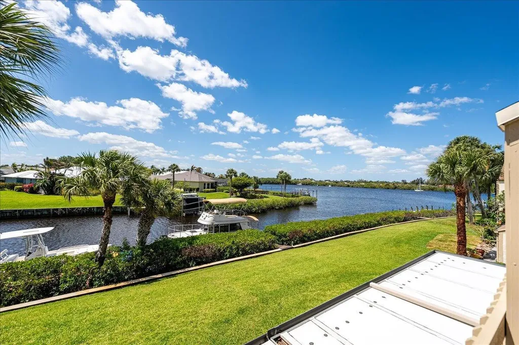 1102 SE Mitchell Avenue Port St Lucie FL 34952