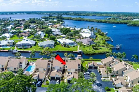 1102 SE Mitchell Avenue Port St Lucie FL 34952