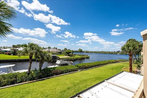 1102 SE Mitchell Avenue Port St Lucie FL 34952