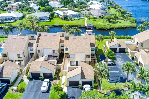 1102 SE Mitchell Avenue Port St Lucie FL 34952