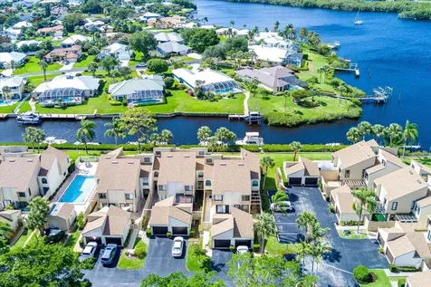 1102 SE Mitchell Avenue Port St Lucie FL 34952