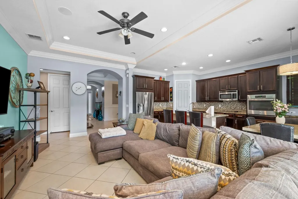 2925 Bellarosa Circle Royal Palm Beach FL 33411