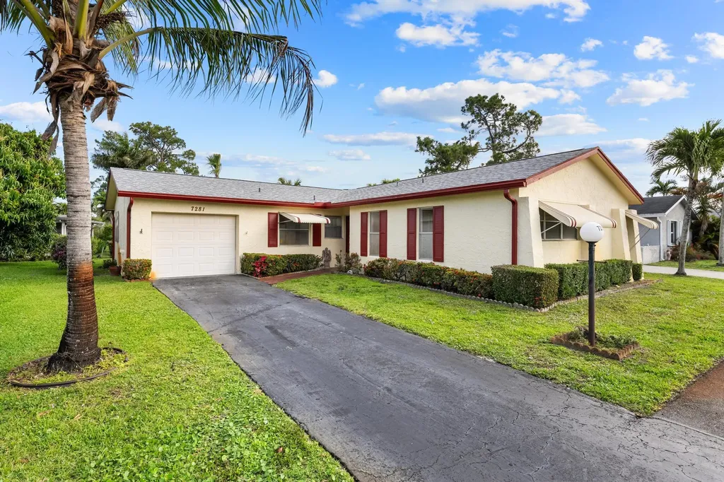 7281 N Pine Park Drive N Lake Worth FL 33467