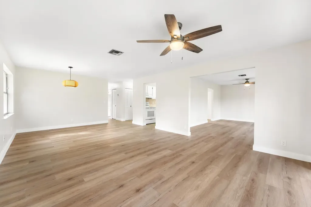 7281 N Pine Park Drive N Lake Worth FL 33467