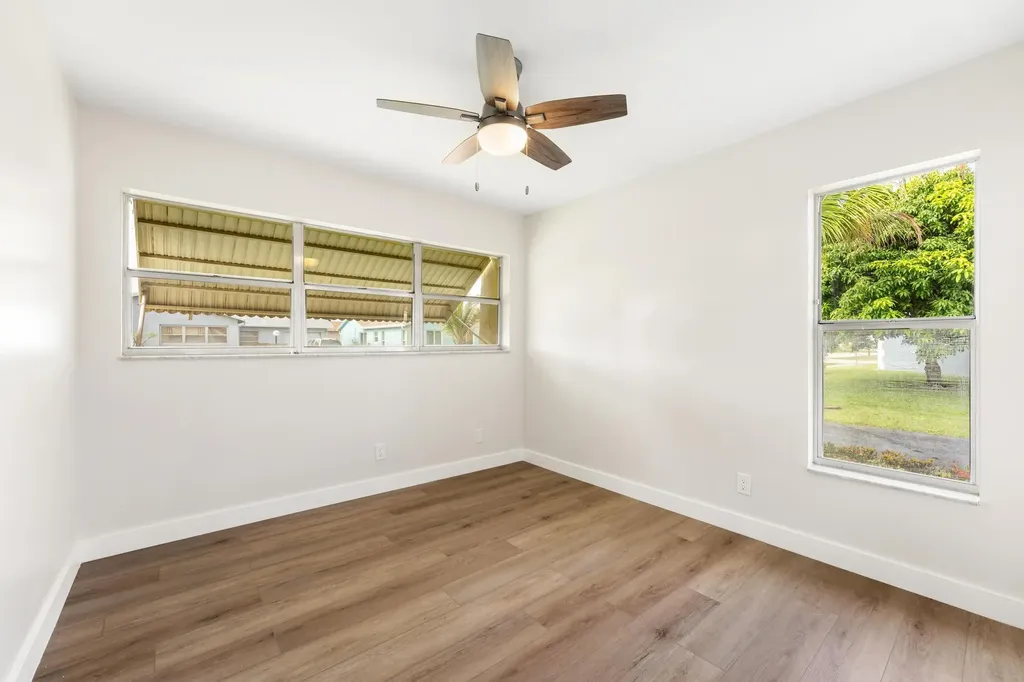 7281 N Pine Park Drive N Lake Worth FL 33467