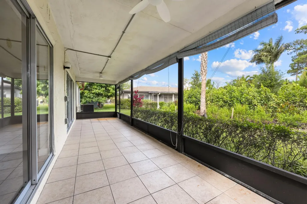 7281 N Pine Park Drive N Lake Worth FL 33467