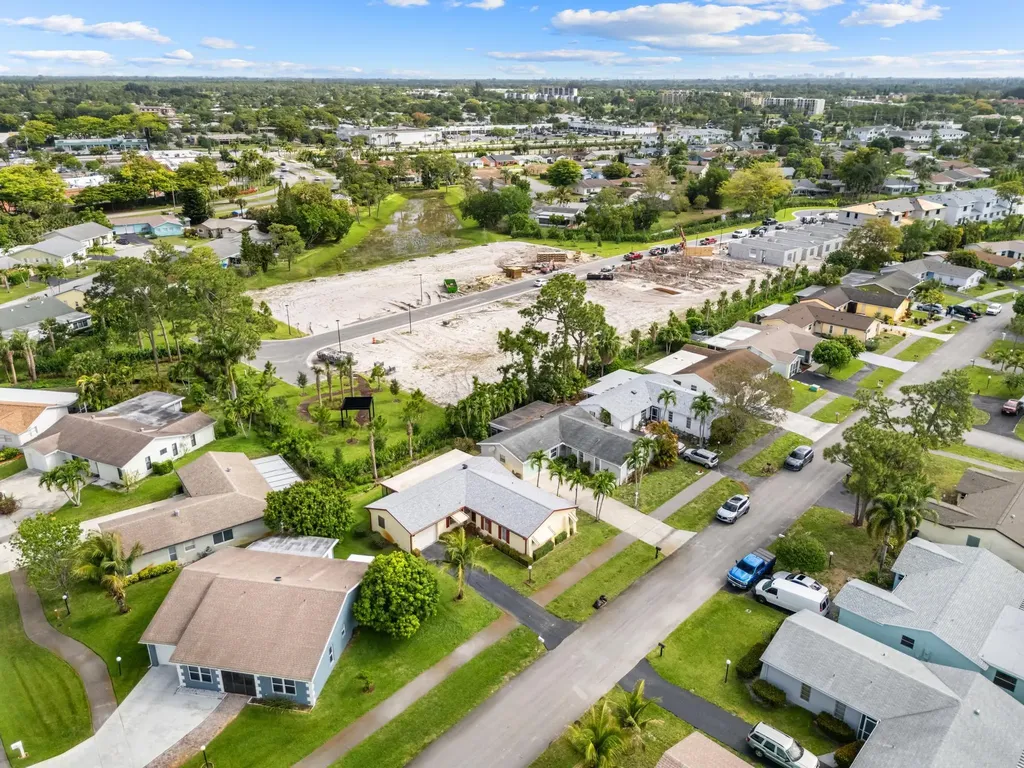 7281 N Pine Park Drive N Lake Worth FL 33467