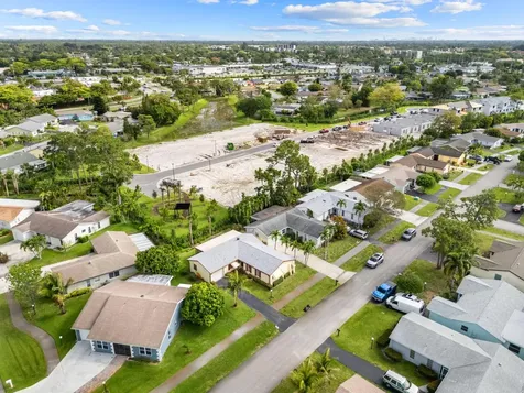 7281 N Pine Park Drive N Lake Worth FL 33467