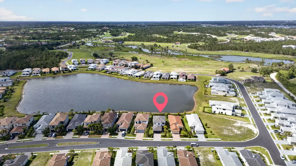 537 SE Fascino Circle Port St Lucie FL 34984