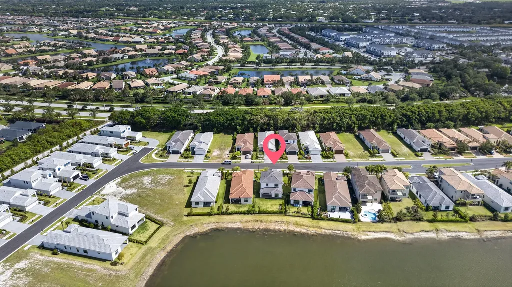537 SE Fascino Circle Port St Lucie FL 34984
