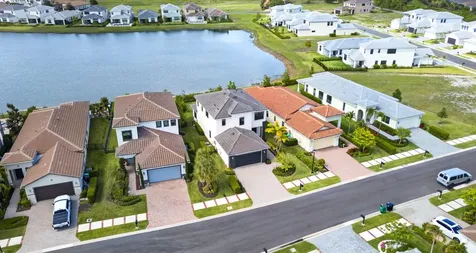 537 SE Fascino Circle Port St Lucie FL 34984