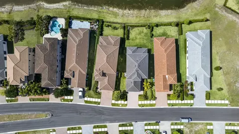 537 SE Fascino Circle Port St Lucie FL 34984