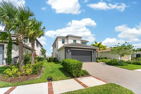 537 SE Fascino Circle Port St Lucie FL 34984