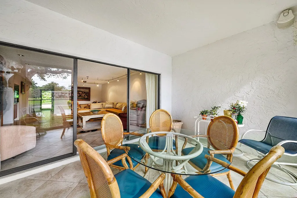 22 Westgate Lane Boynton Beach FL 33436