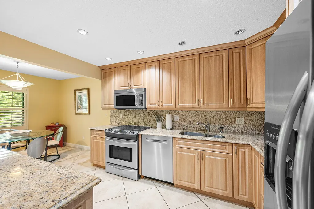 22 Westgate Lane Boynton Beach FL 33436