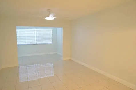 1891 SW 81st Avenue North Lauderdale FL 33068