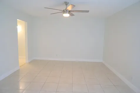 1891 SW 81st Avenue North Lauderdale FL 33068