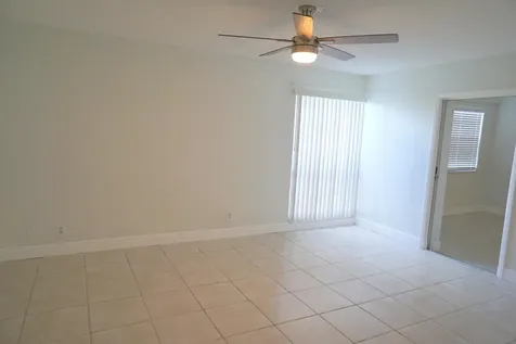 1891 SW 81st Avenue North Lauderdale FL 33068