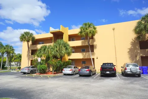 1891 SW 81st Avenue North Lauderdale FL 33068