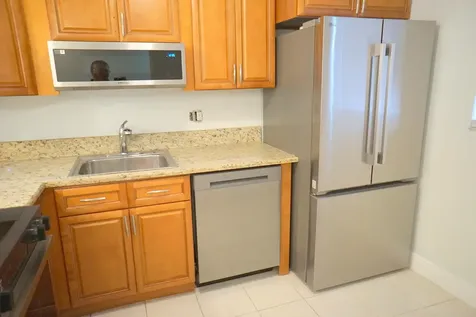 1891 SW 81st Avenue North Lauderdale FL 33068