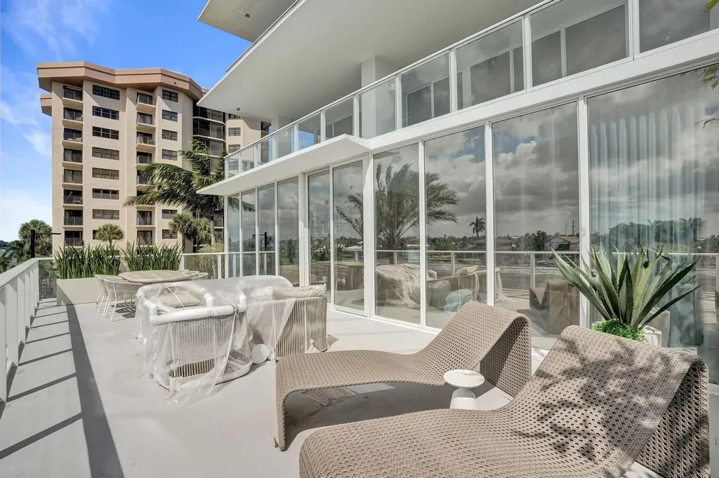 407 N Riverside Drive Pompano Beach FL 33062