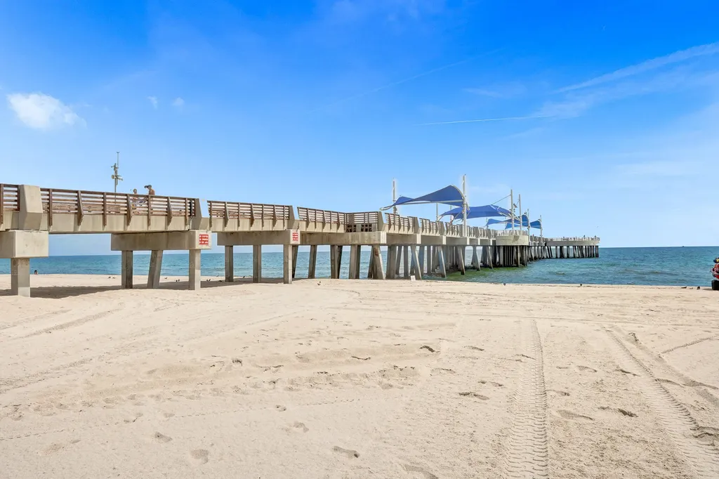 407 N Riverside Drive Pompano Beach FL 33062